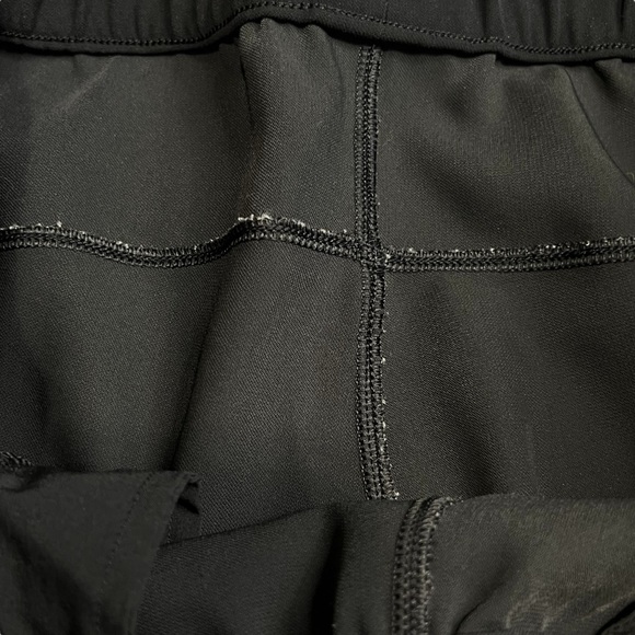 Lululemon On the Fly Wide-Leg 7/8 Pant Woven Black Pants Pockets 5BQPS size 8 - Picture 5 of 13